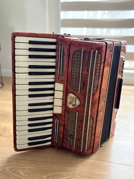 Akordeon Lignatone Aida 2