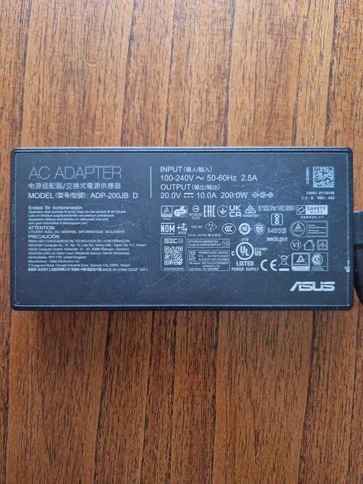 Adaptador(Carregador Asus) 200W