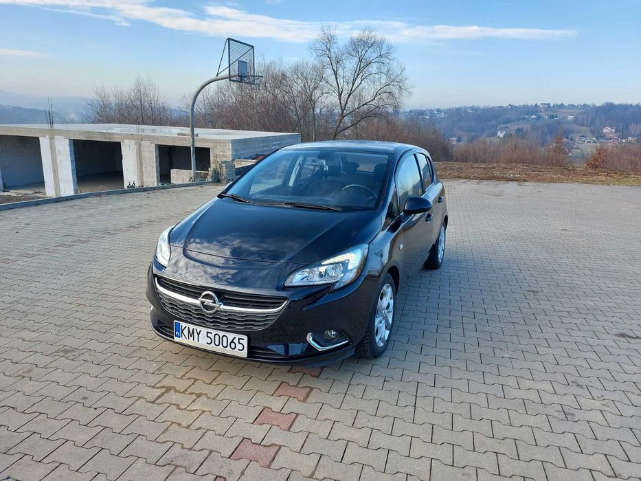 Opel Corsa Cosmo z niskim przebiegiem.
