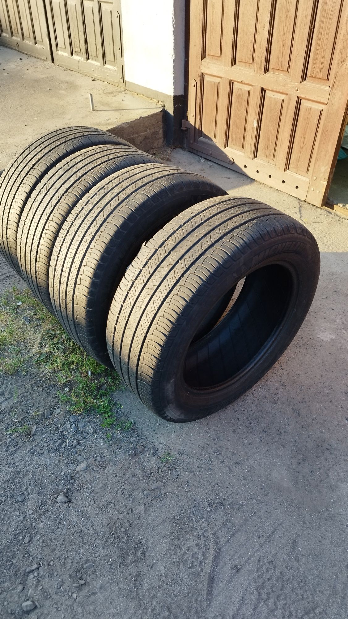 Michelin latitude tour HP 235/55/17 4 sztuki