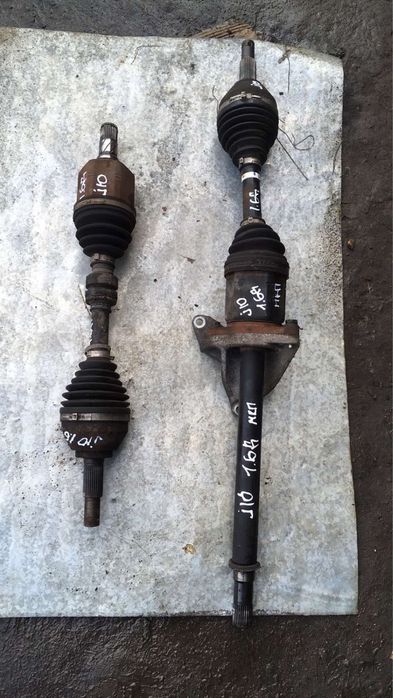 Піввісь полусь привод передний Nissan Qashqai J10 1.6DCI мех