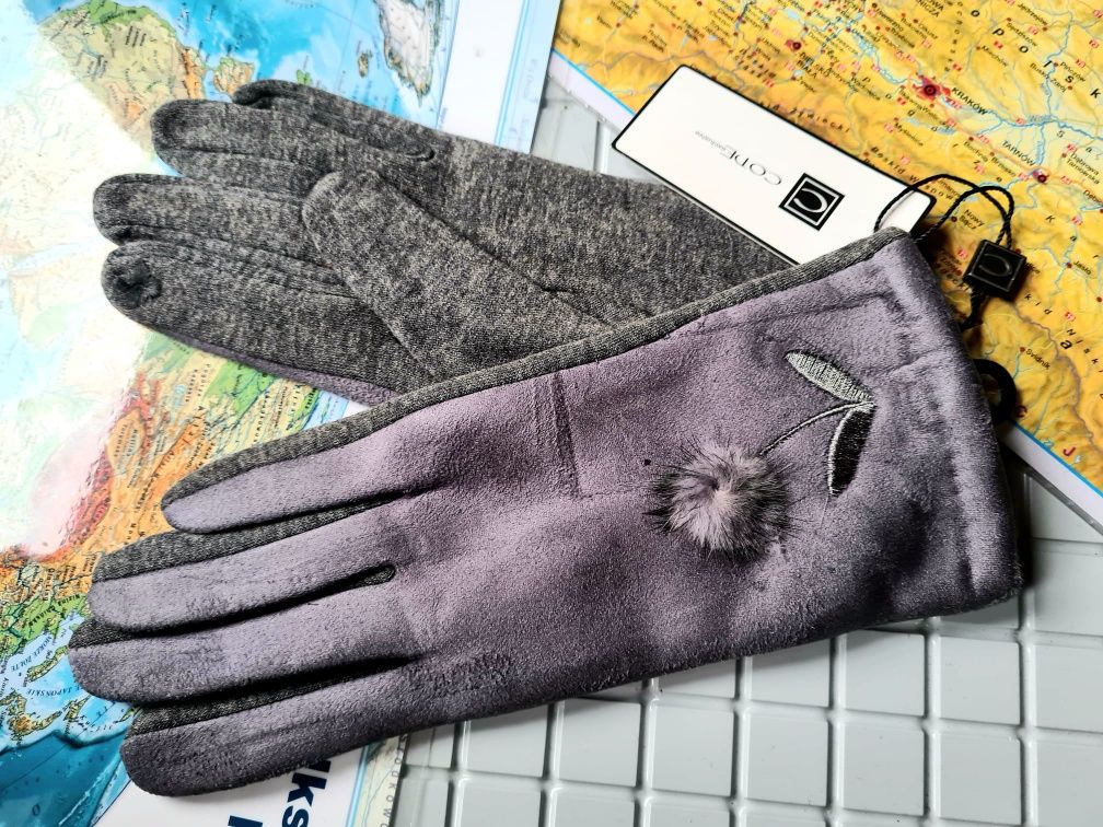 Nowe zimowe rękawiczki damskie z wzorem marki Code modne