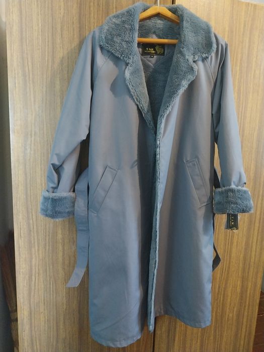 Пальто жіноче демісезонне