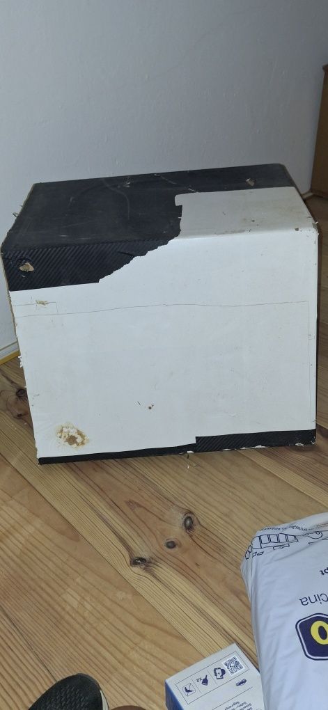 Caixa para subwoofer