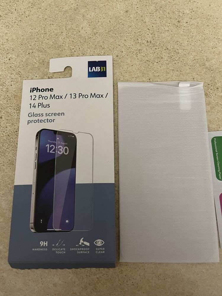 Osłonka Iphone 12 lub 13pro max lub 14plus