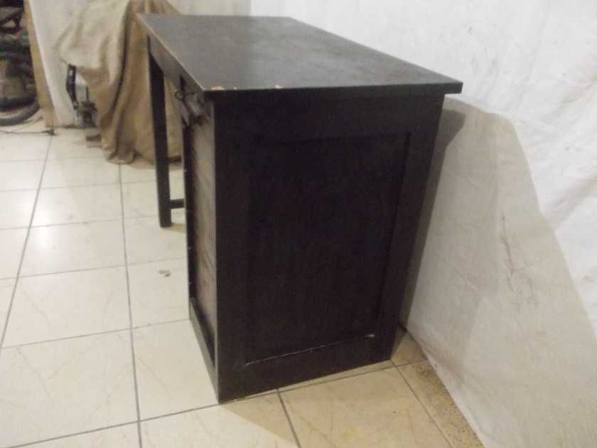 Stare przedwojenne biurko z żaluzją 90 x 49 cm.