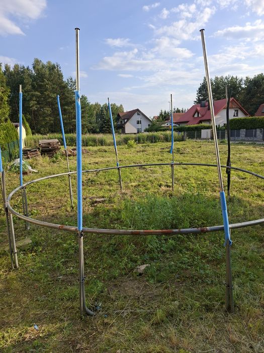 Elementy do trampoliny tanio sprzedam. Rurki. Stelaz mata