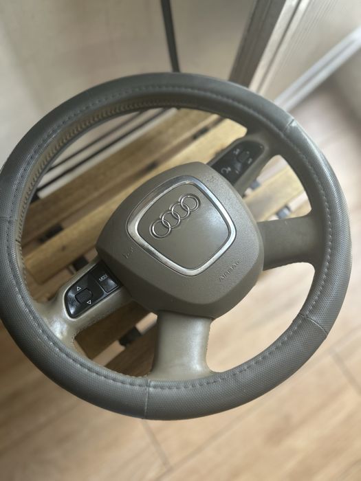 Volante audi usando