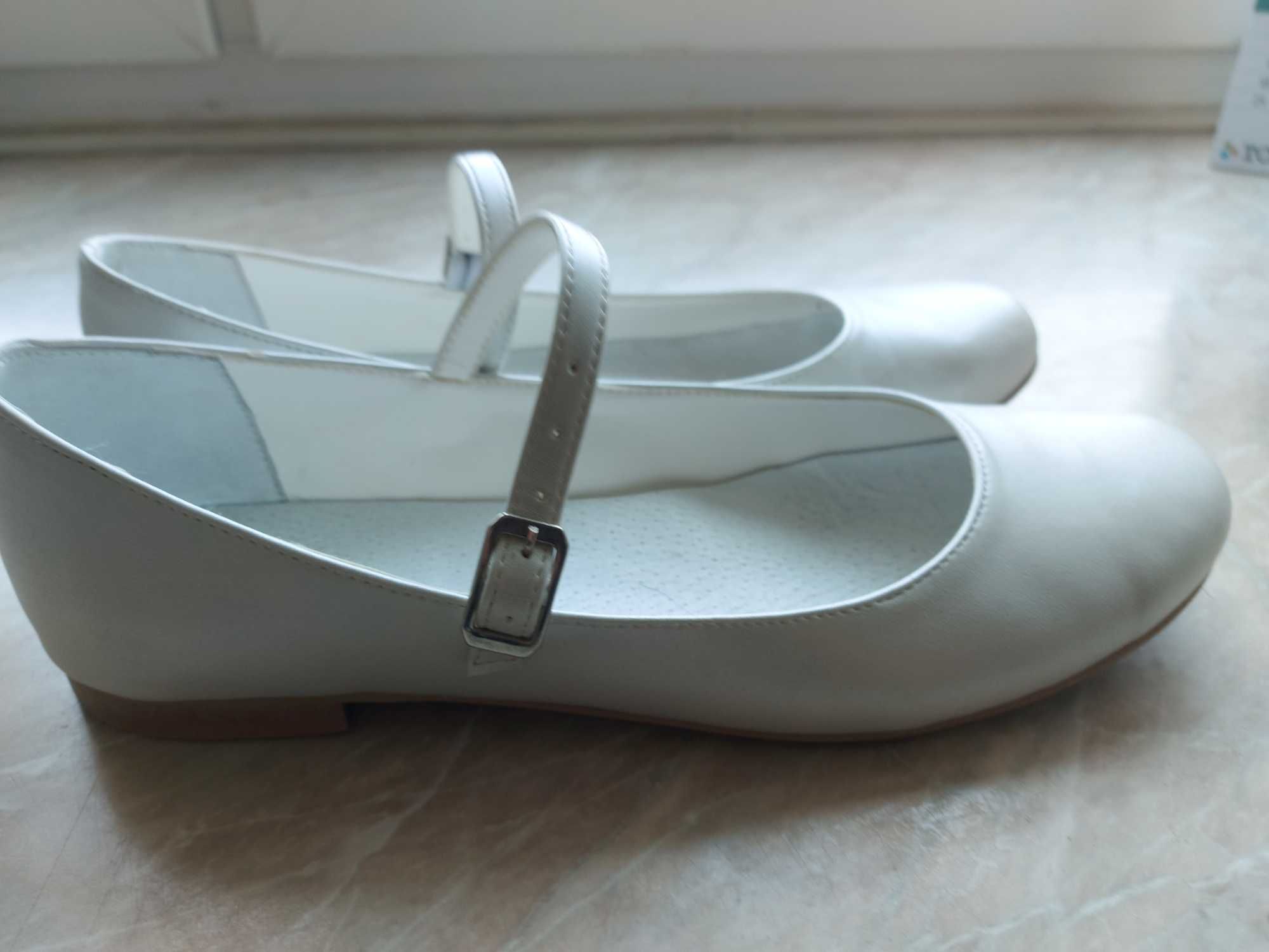 Buty komunijne dziecinne