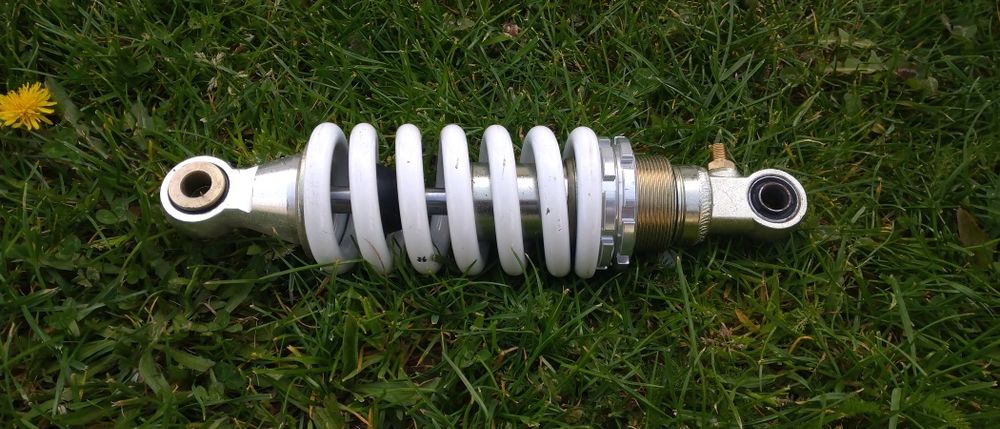 Amortyzator motorowy