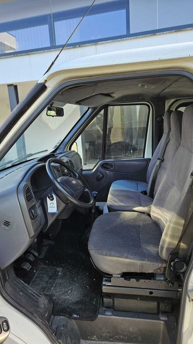 Ford Transit 7 lugares impecável