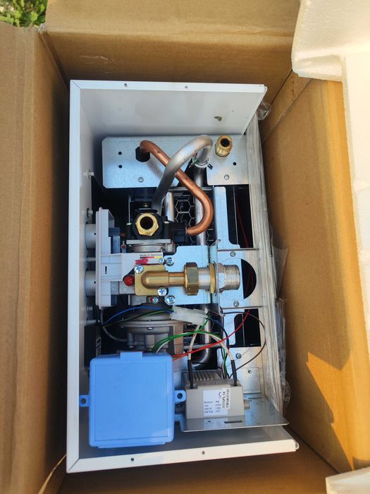 gazowy przepływowy ogrzewacz wody termet piecyk gazowy