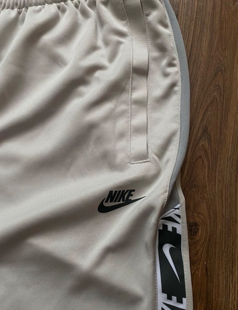Dresy Nike orginalne