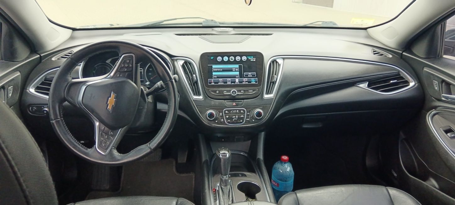 Продам chevrolet malibu hybrid 2017