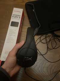 Tapete, Headphones HyperX 7.1 surround sound