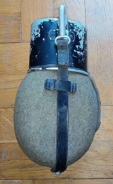 Manierka bidon wojskowy niemiecki o sygn. SSL 38