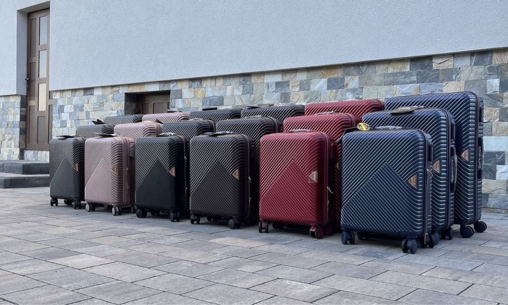 Чемодан валіза WINGS 01. валізи чемодани дорожні Дорожній чемодан