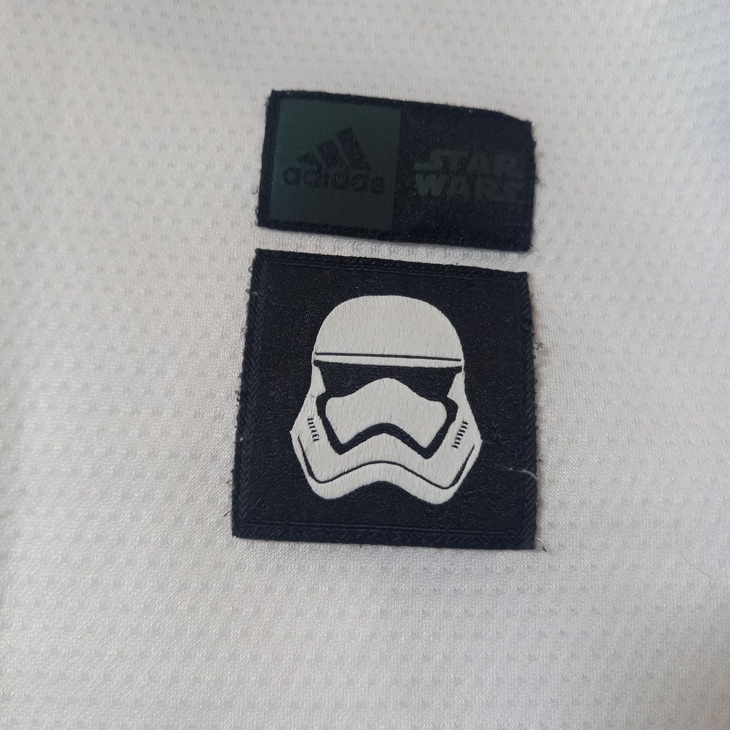 Bluza adidas Star Wars r. 140