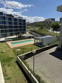 Apartamento em espinho, condominio fechado com piscina