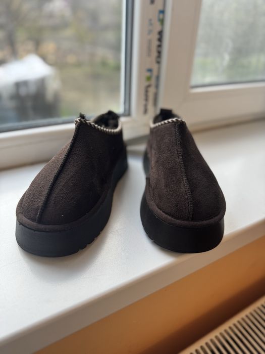 Теплі укорочені уггі,нові