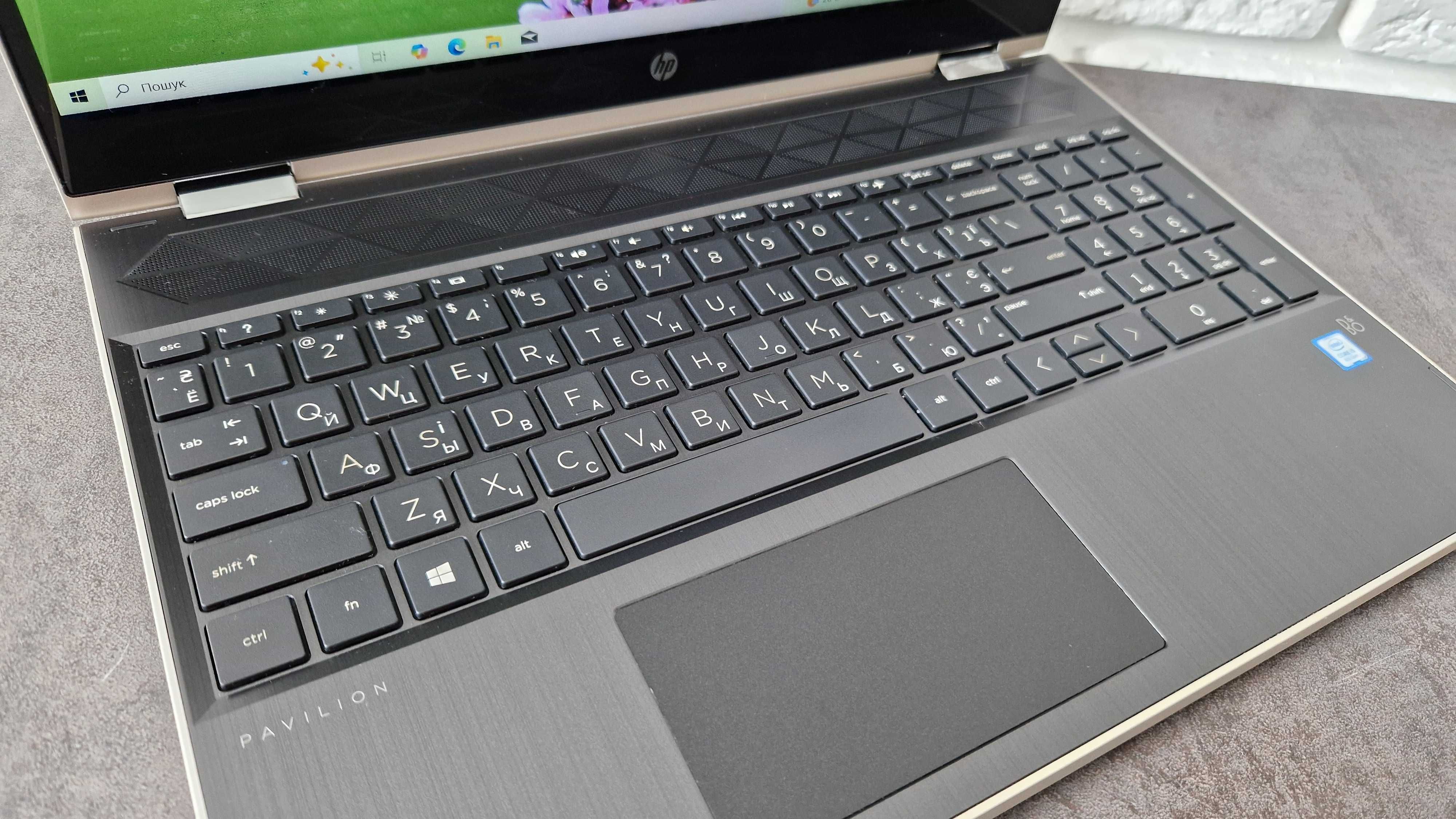 Ноутбук HP Pavilion x360 i5-8250U/8/256/Трансформер