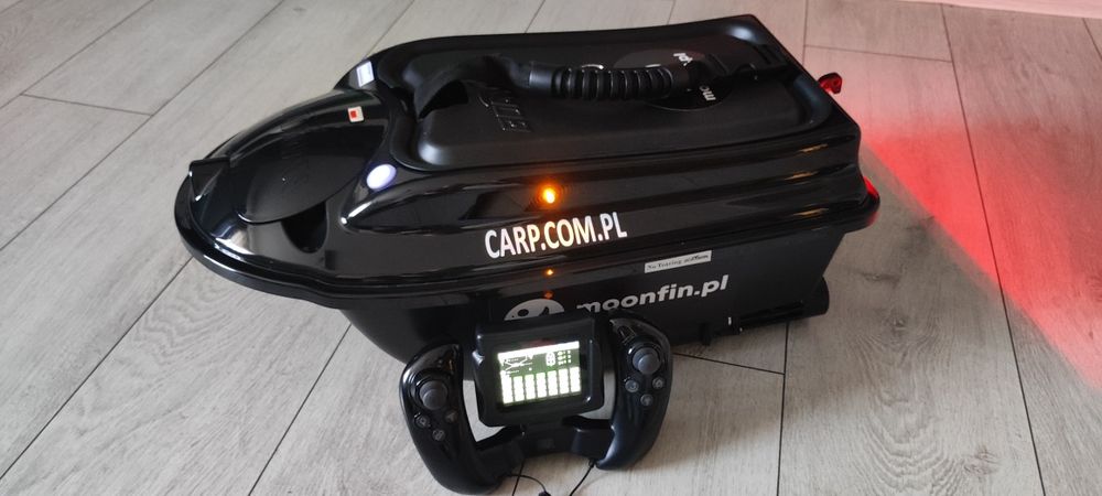 Łódka Zanętowa Boatman Actor Plus GPS