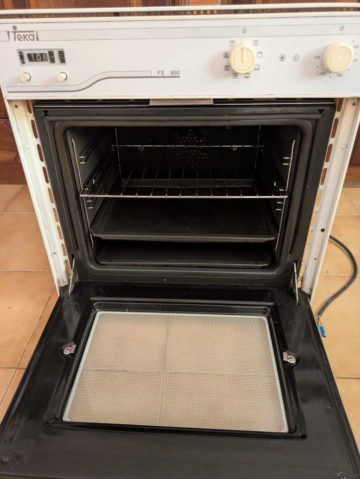 Vendo forno a funcionar perfeitamente