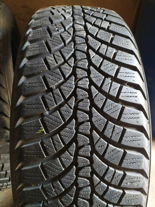 Шини зима пара R 17 205/55 Kumho WinterCraft WP71