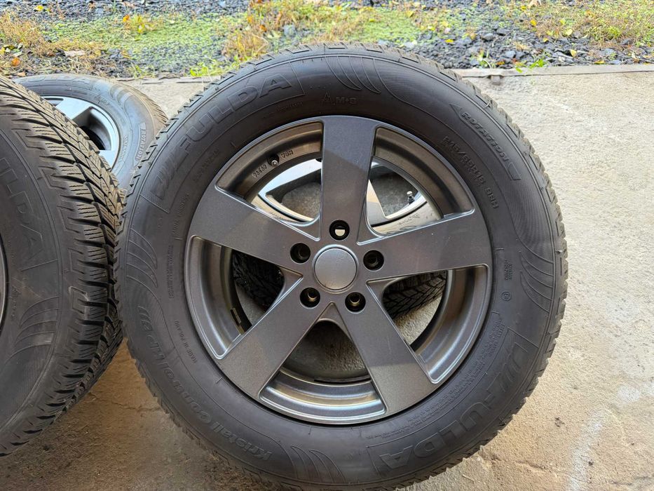 Koła Opony Alufelgi 215/65/r16 98H 5x112 Otwór 57.1 ET 40 Audi Skoda