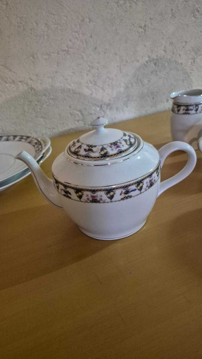 Conjunto de chá 12 pessoas em porcelana