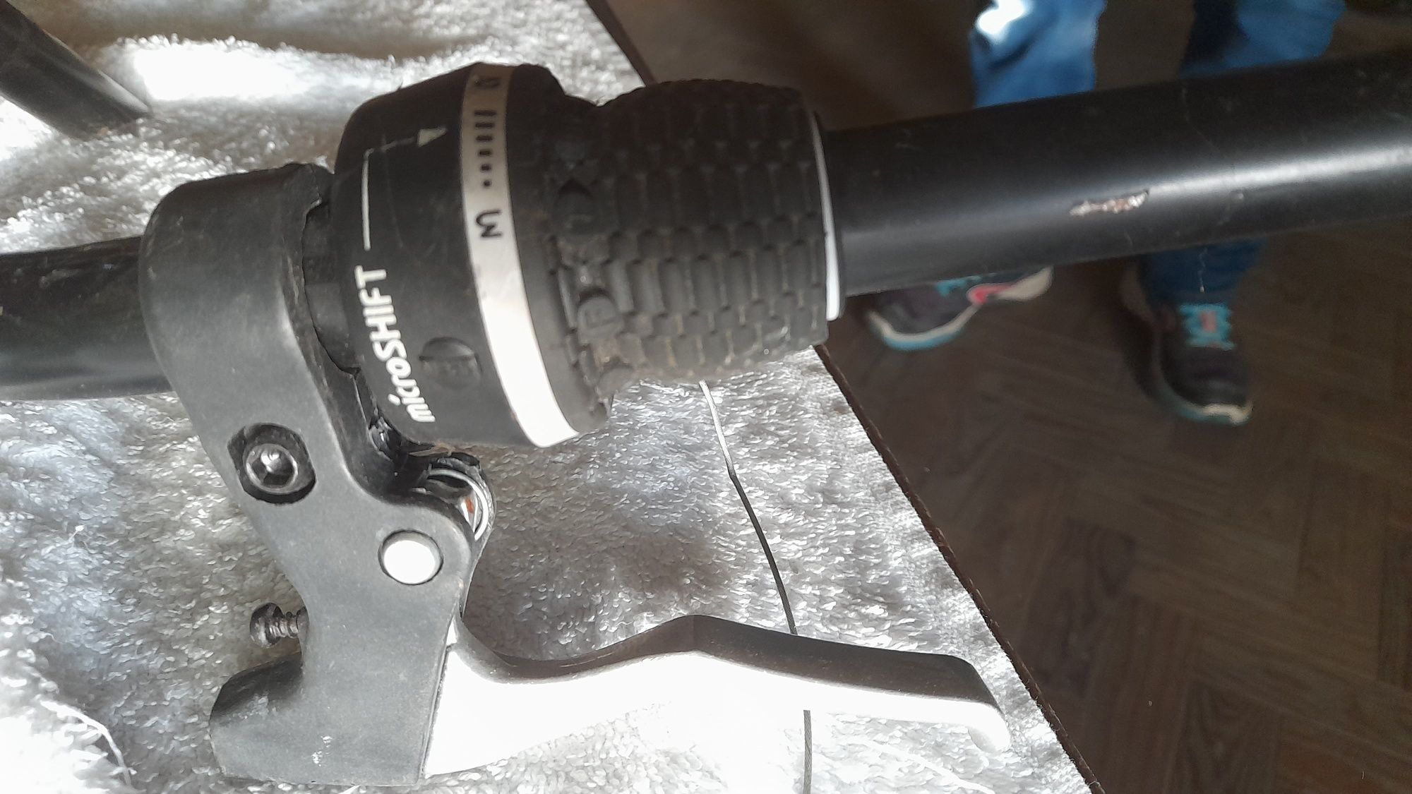 Guiador Microshift para bicicleta com passador marcha - ÚLTIMOS DIAS
