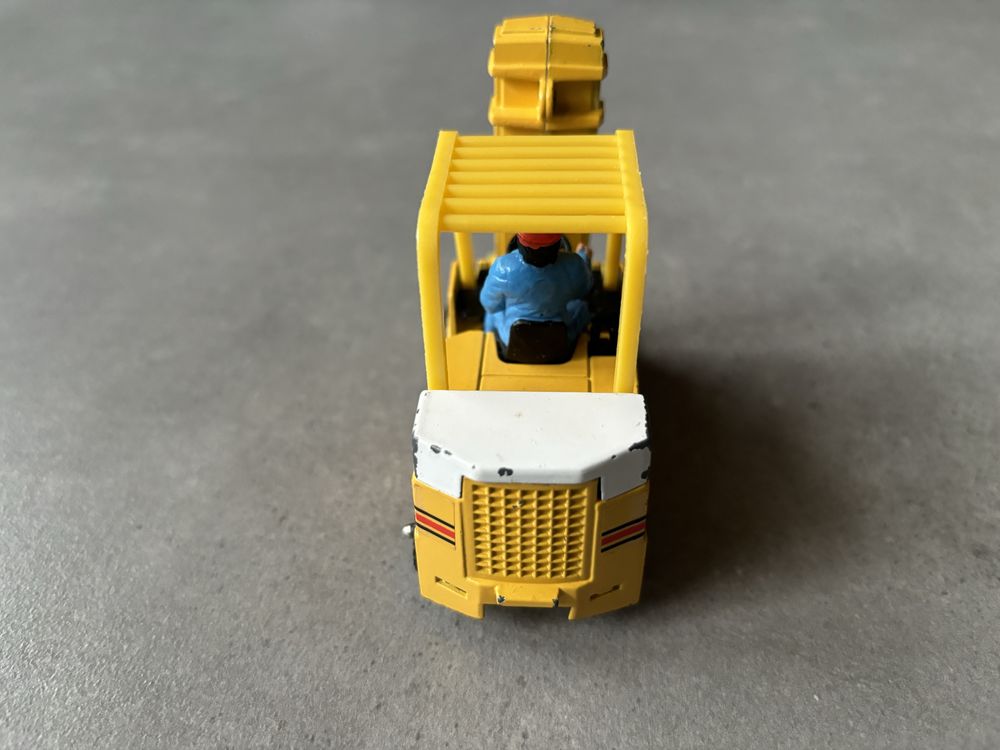 Model Corgi 1/32 Wózek Widłowy Allis-Chalmers ACP 60 made in Singapore