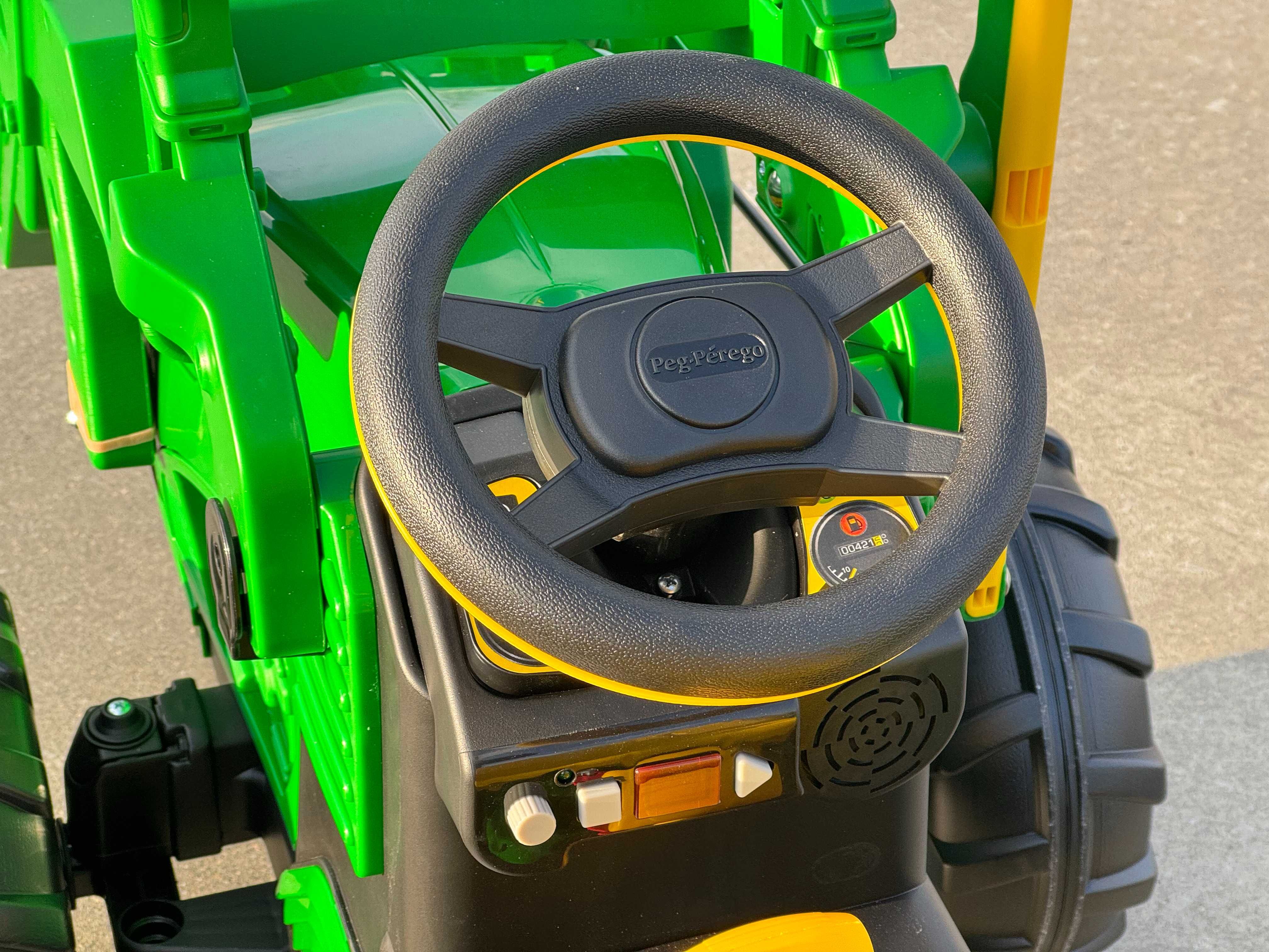 John Deere koparka + przyczepa 2oś. half pipe na akumulator dla dzieci