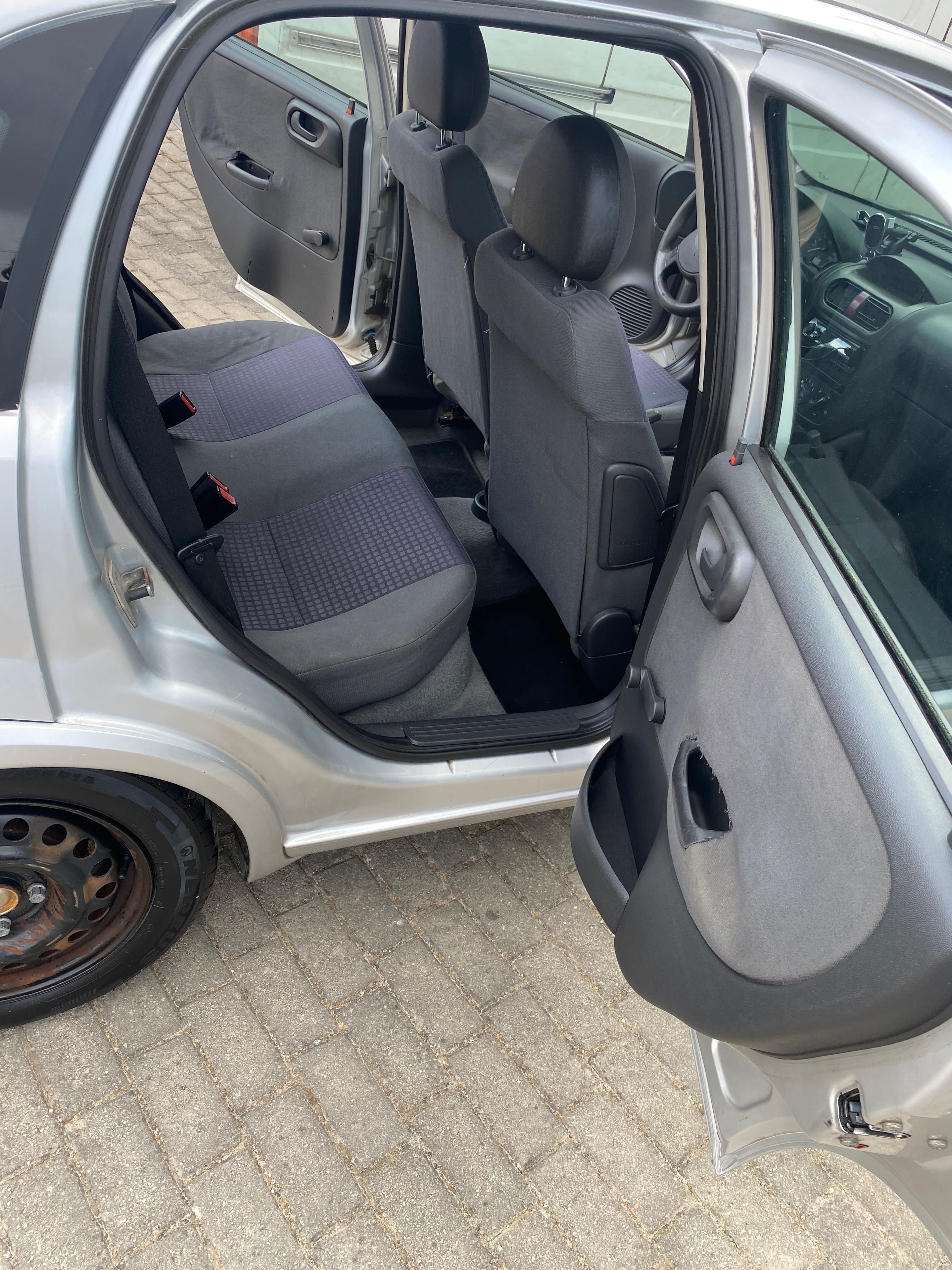Oportunidade! Opel Corsa C 1.2 - Excelente Estado Mecânico e Económico
