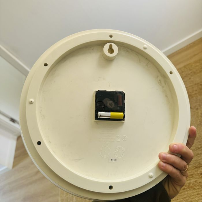 Relógio branco de parede IKEA