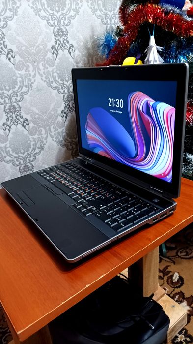 Продам отличный ноутбук Dell