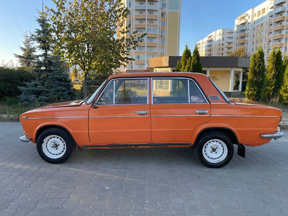 Ваз 2103 1.5 1974 [ Газ - Бензин ]