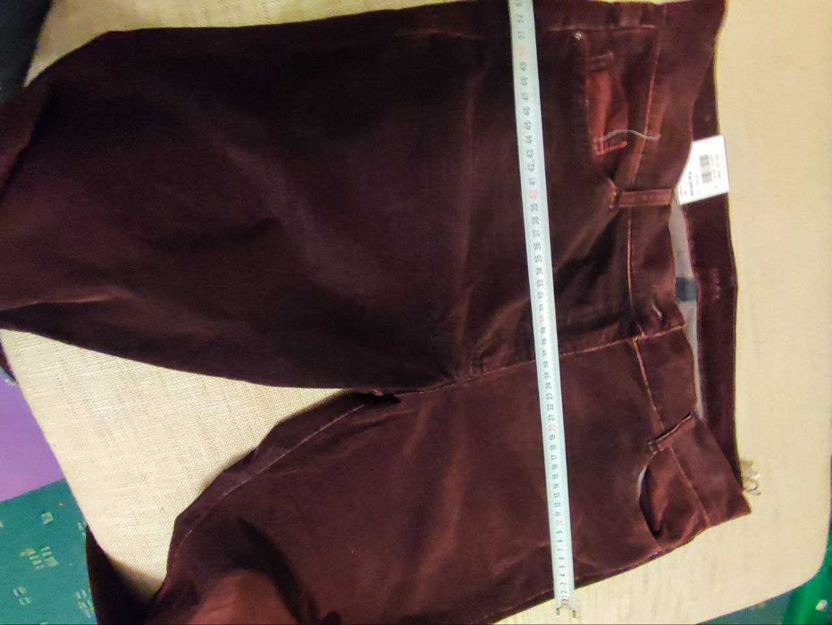 Брюкі жіночі  велюрові нові розмір W36L32  фірми BRAX  нові