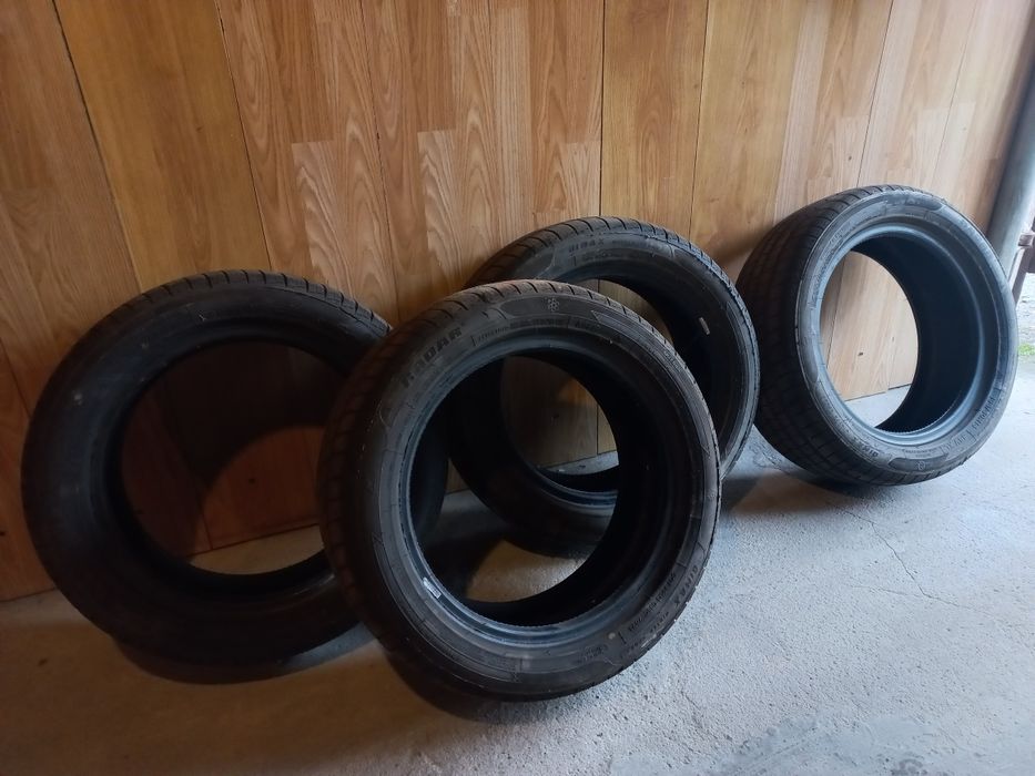 Komplet opon 195/50 R15