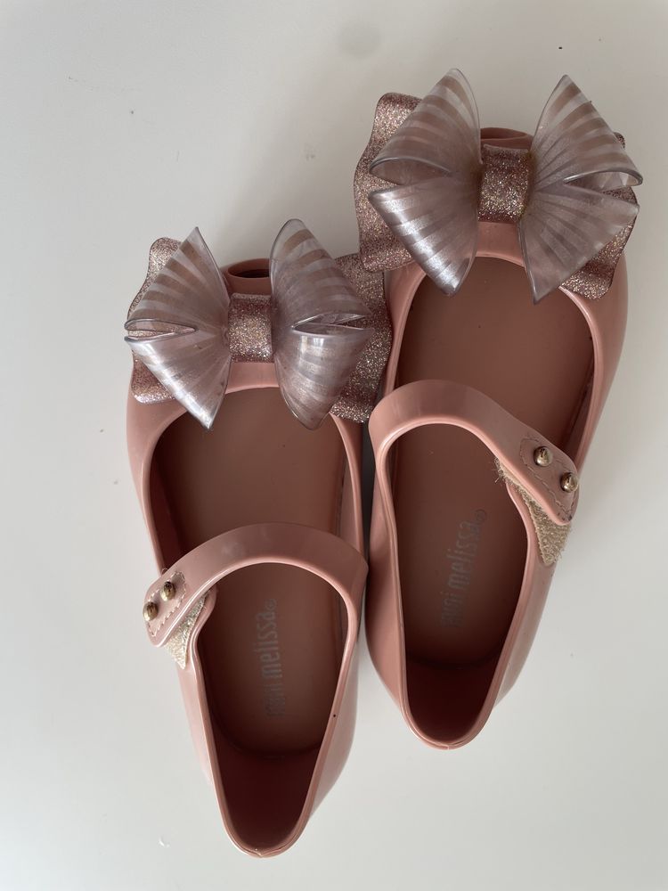 Calcado menina, varios tamanhos e modelos