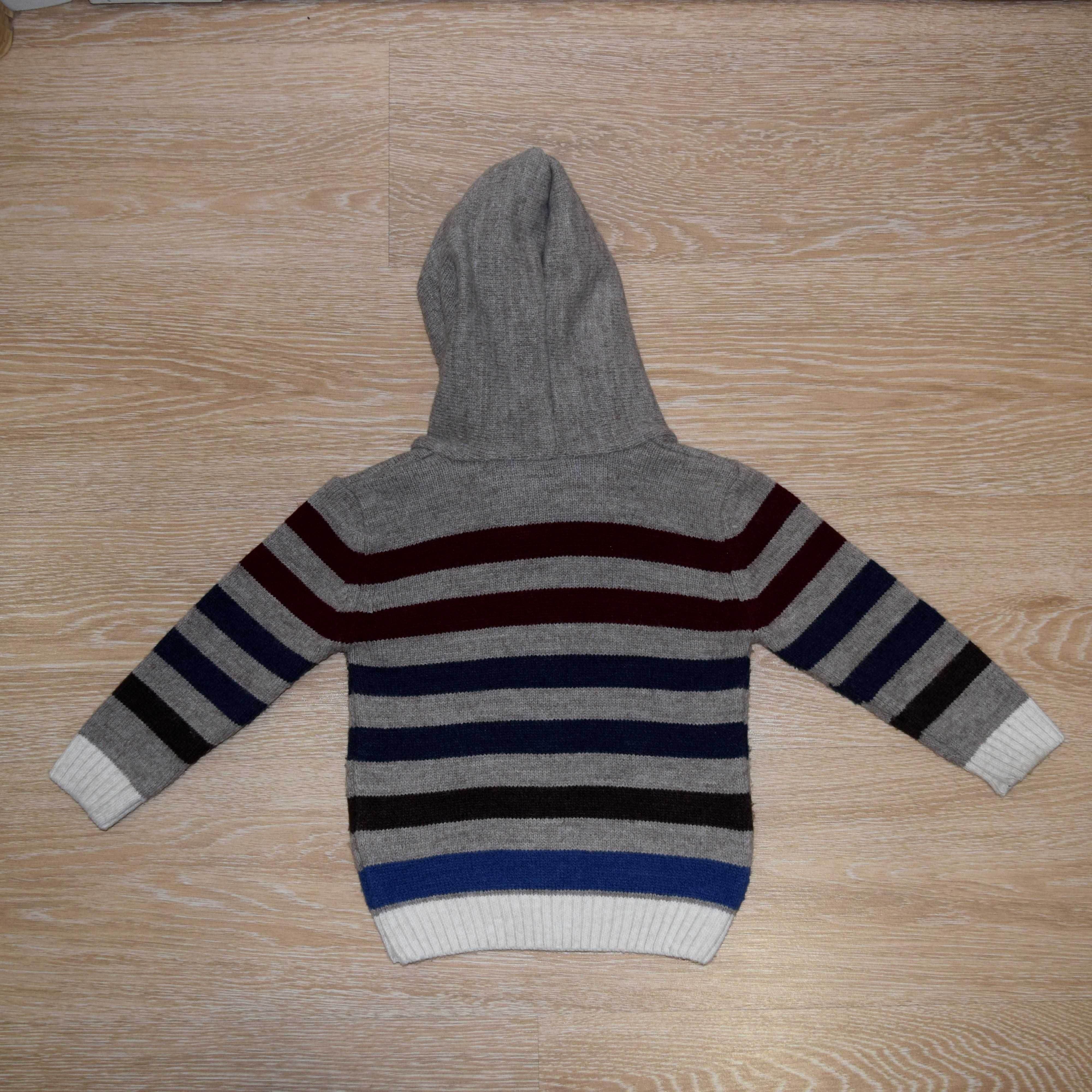 Тёплая кофта, свитер на мальчика. Размер 98-104