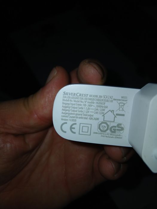 Vários Carregadores de pc portátil