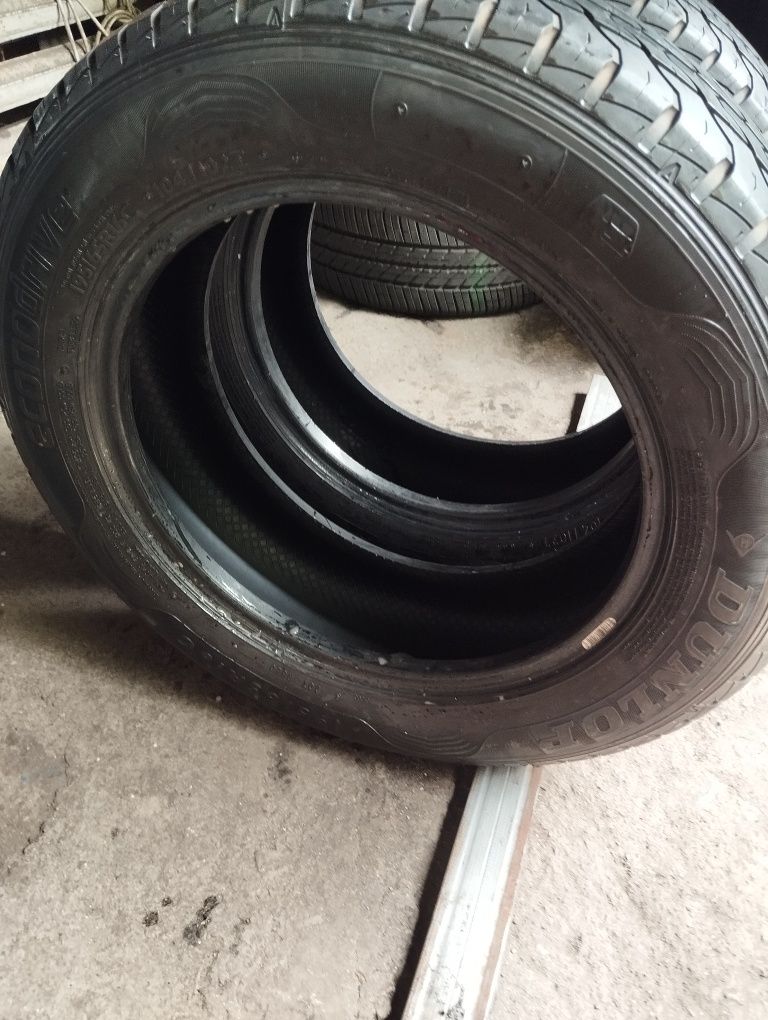 Пара літніх шин Dunlop 195/65/16c