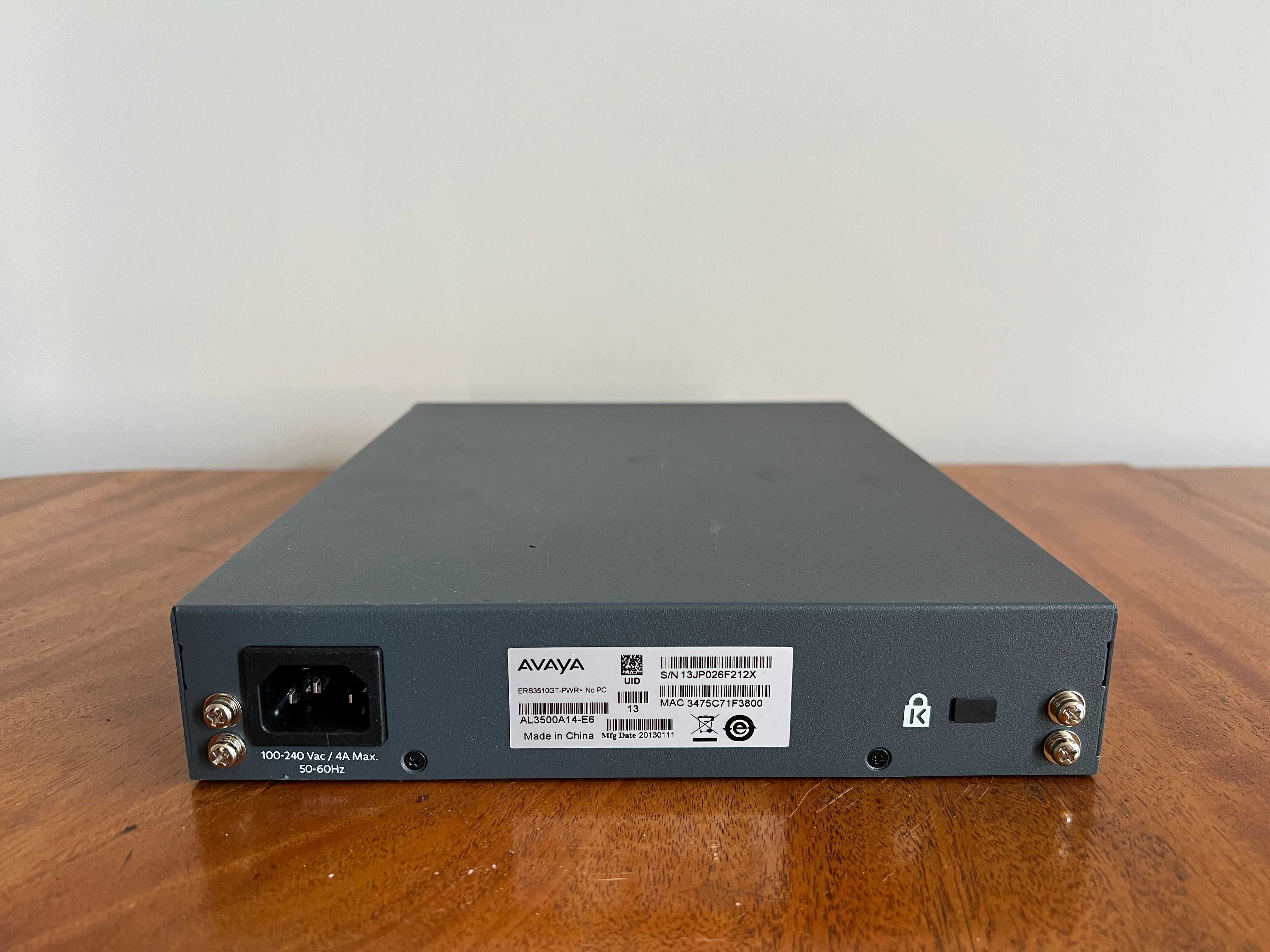 Комутатор Avaya 3510GT-PWR+ для систем відеоспостереження