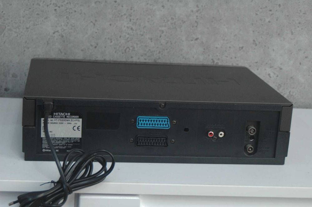 Video magnetowid stereo HITACHI VT-F550EMK II