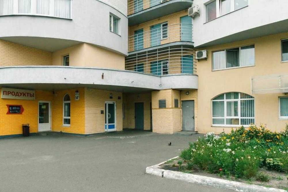 2к ЛЮКС біля метро Дарниця, новий будинок, 6 спальних місць, подобово