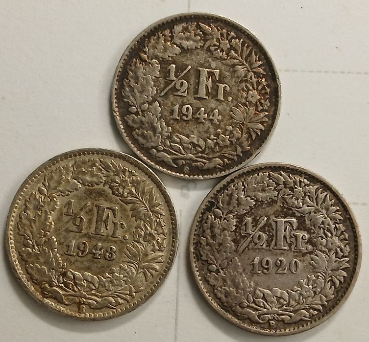 Moedas antigas prata