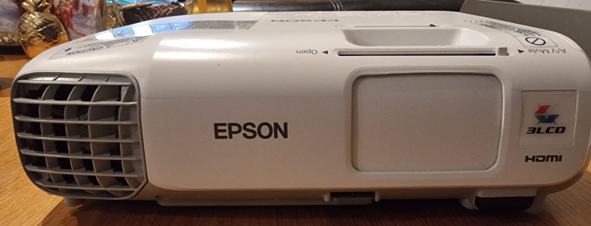Projektor EPSON EB-98H
