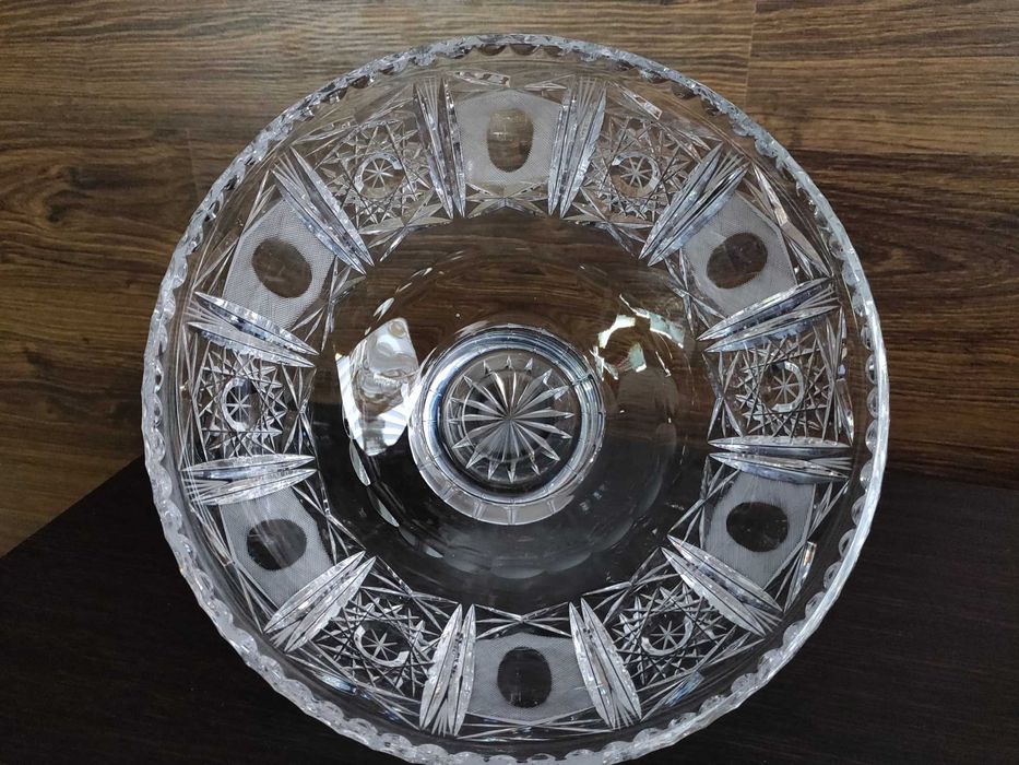 Ваза фруктовница полусфера CRYSTAL BOHEMIA на ножке, d 23 см, h 13 см.