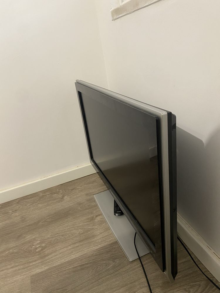 Vendo TV- Negociável